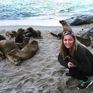 Meet your Posher, Samantha